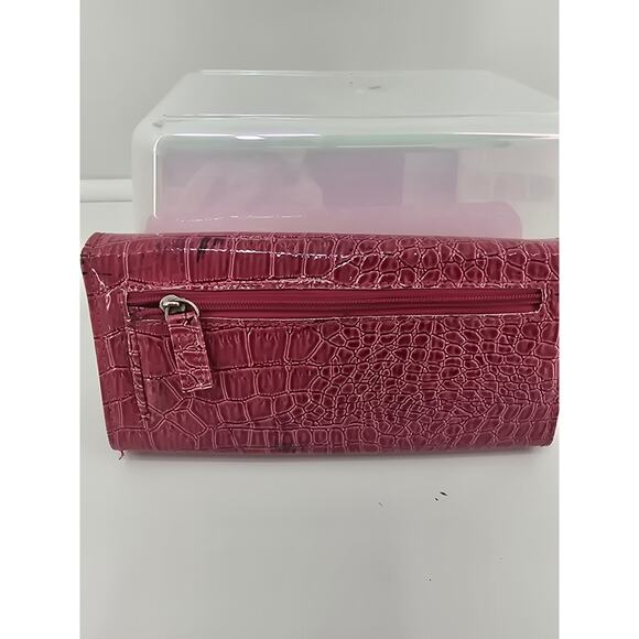 Guapoo Pink Crocodile Embossed Wallet Purse Faux Leather Long Clutch - Picture 2 of 8